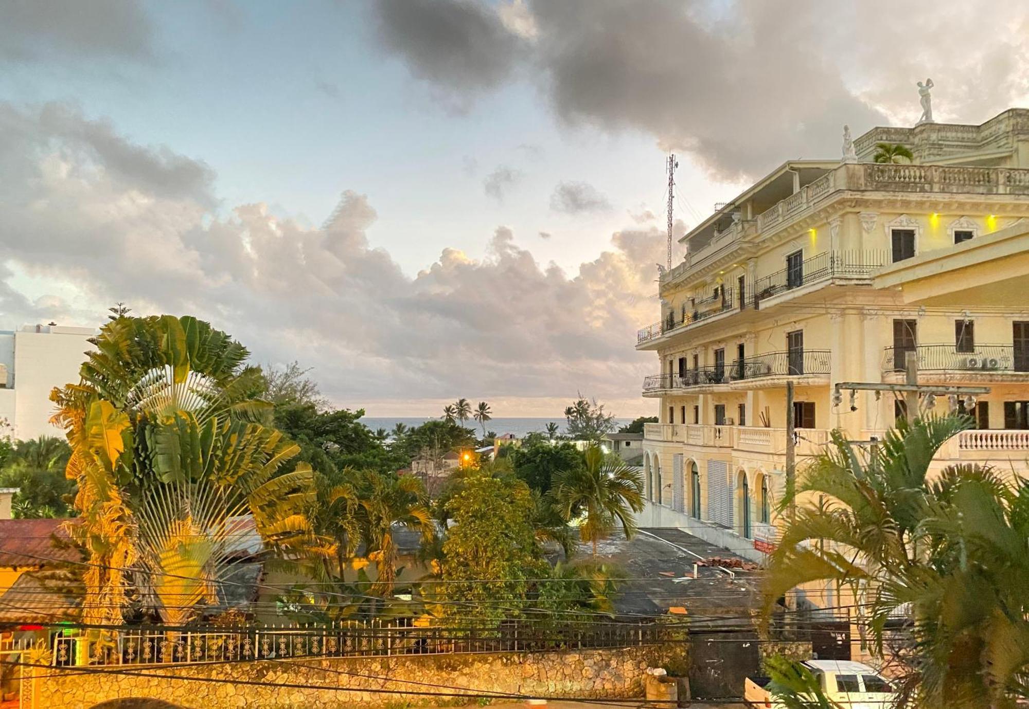 Calypso Beach Hotel By The Urbn House Santo Domingo Airport Boca Chica Exterior photo
